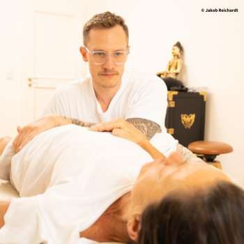 Sportwissenschaftler, Boxer und Certified Rolfer® Jakob Reichardt Sportwissenschaftler, Boxer und Certified Rolfer® Jakob Reichardt